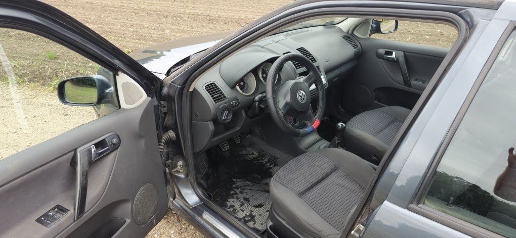 Polo * bez rdzy * 1.4 mpi