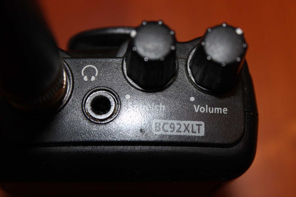 Skaner nasłuchowy UNIDEN BC 92 XLT