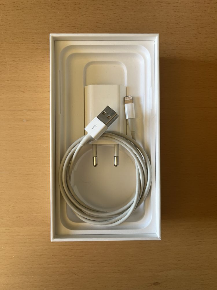 iPhone X (256 GB) - srebrny