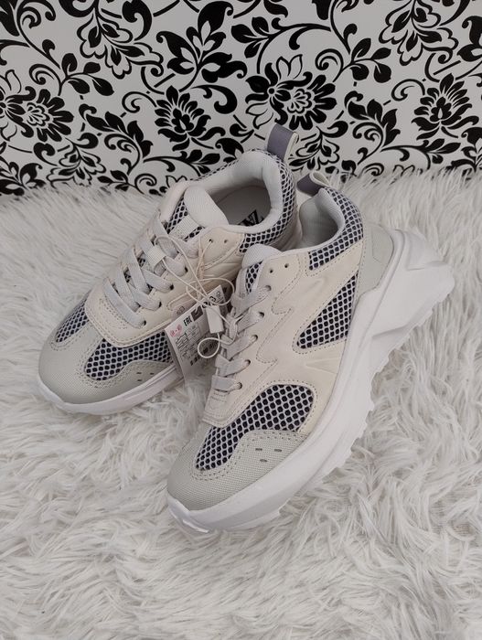 Nowe lekkie buty sportowe dla dziewczynki wsuwane Zara roz 31
