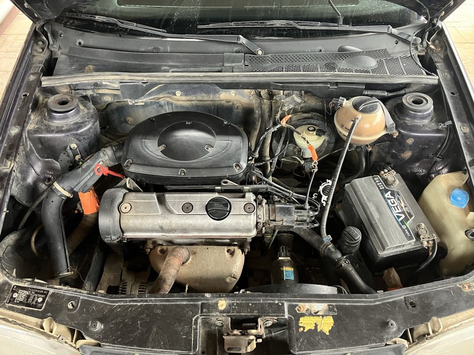 Гольф 3 , 1,6 інжектор 1996 рік