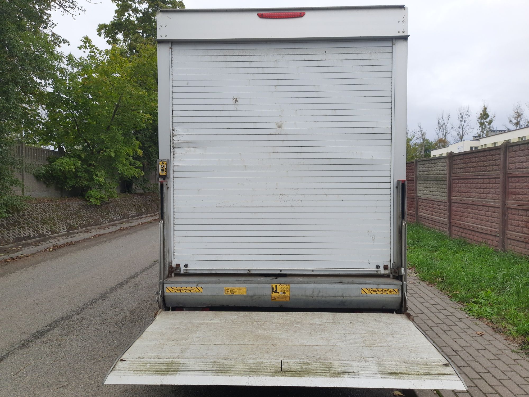 Iveco daily 2022r > Kontener +Winda