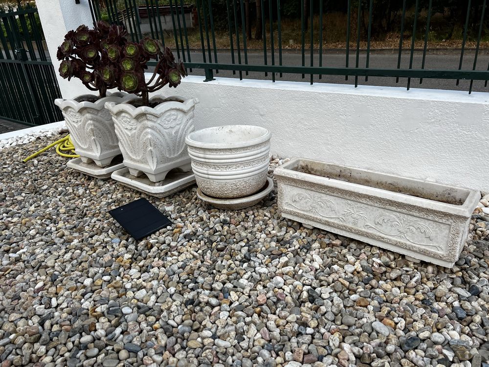 Vasos de jardim como novos.