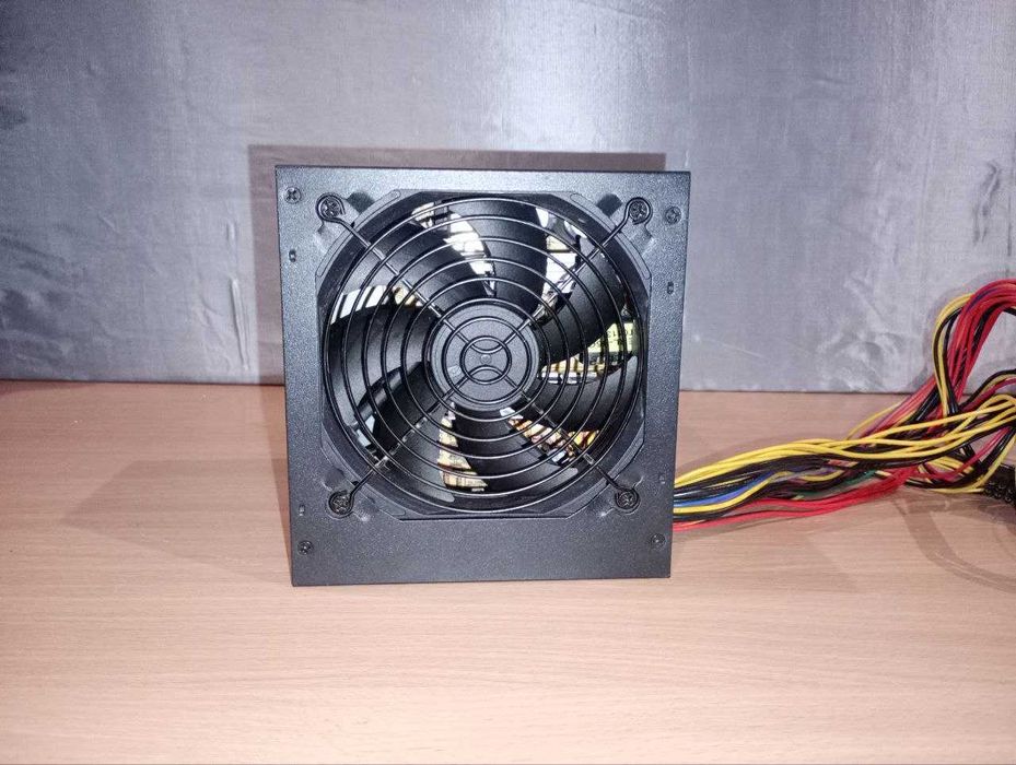 Блок живлення Vinga 450W OEM (PSU-450-12) б/в