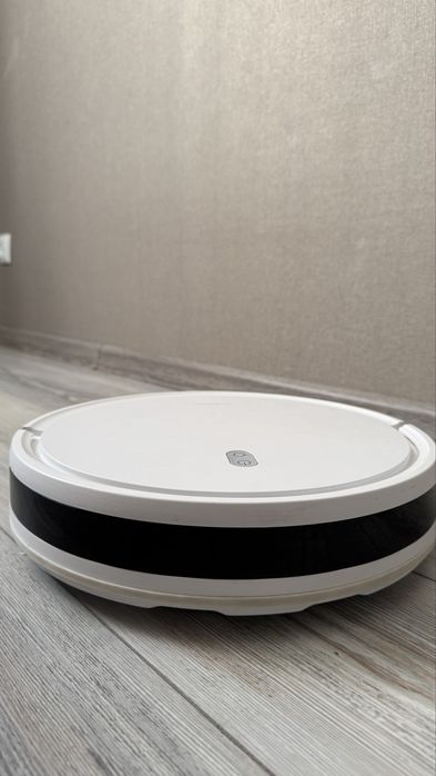 XIAOMI Robot Vacuum E10 Робот-пилосос Xiaomi Robot Vacuum E10
