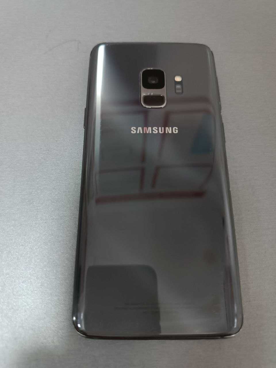 Смартфон Samsung Galaxy S9 (4/64gb)