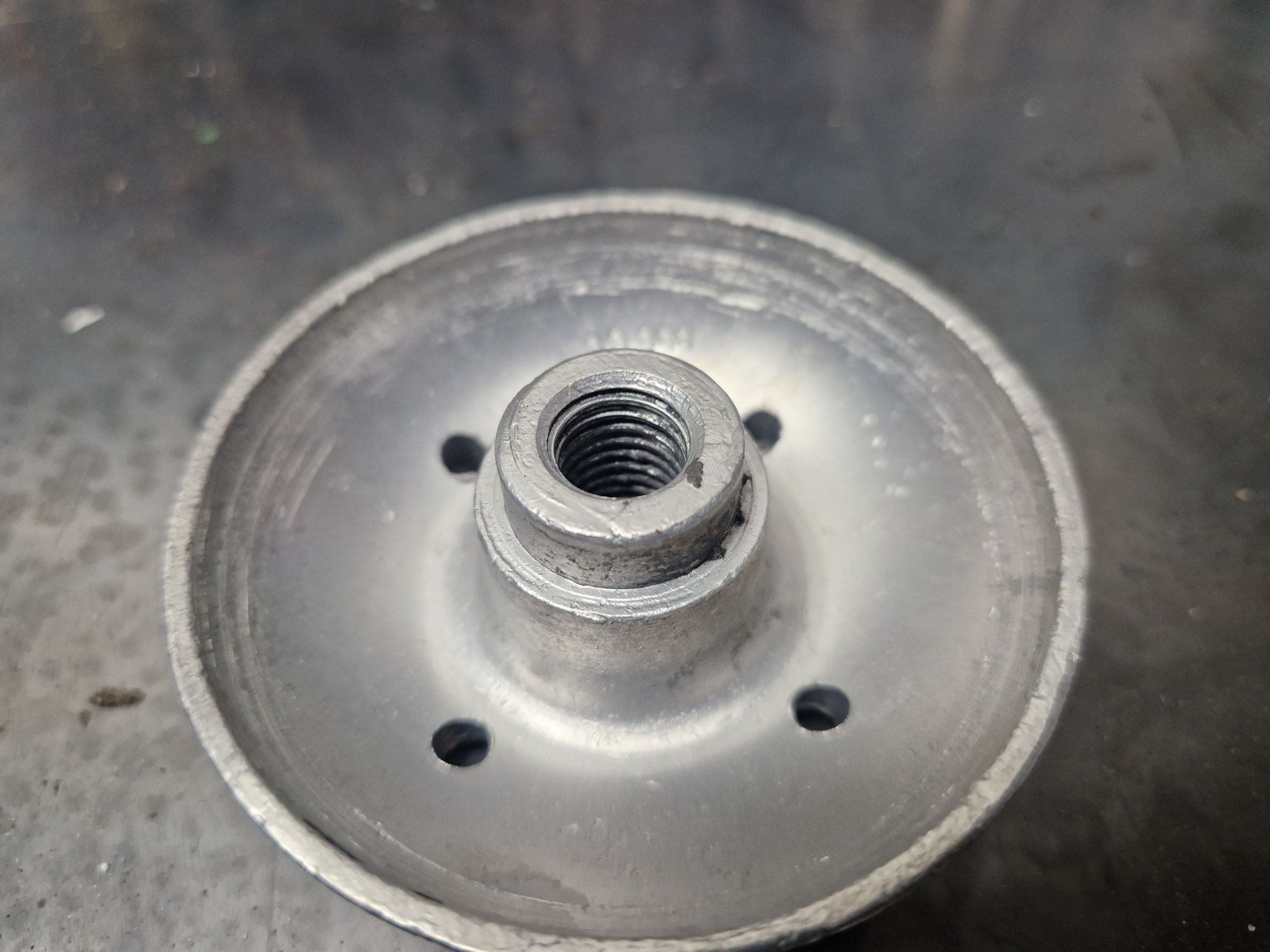 Nakretka koła zapasowego ural, m72, k750