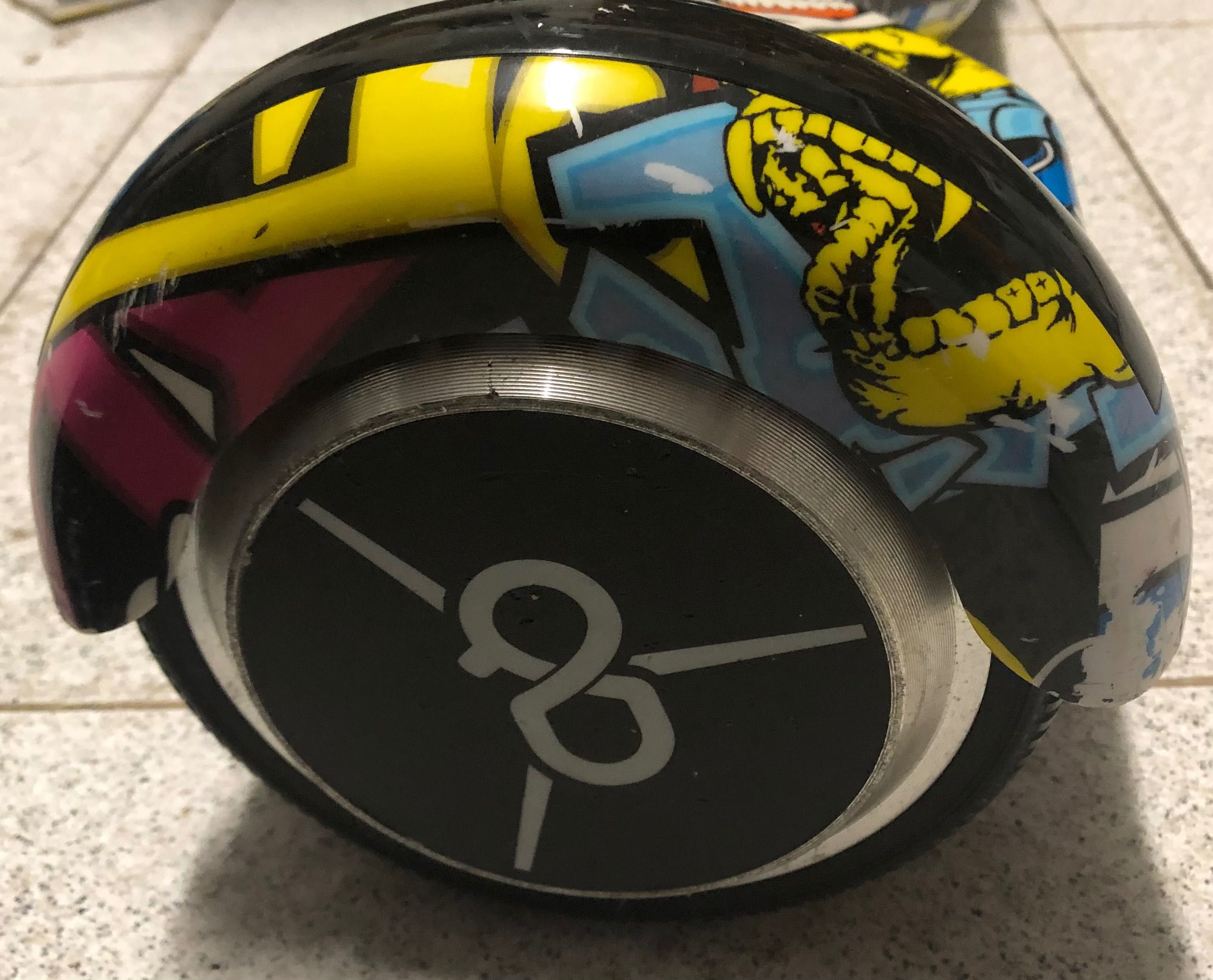 Hoverboard Radical Extreme (graffiti)