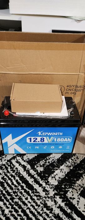 Akumulator lifepo4 12v Nowy z ładowarką