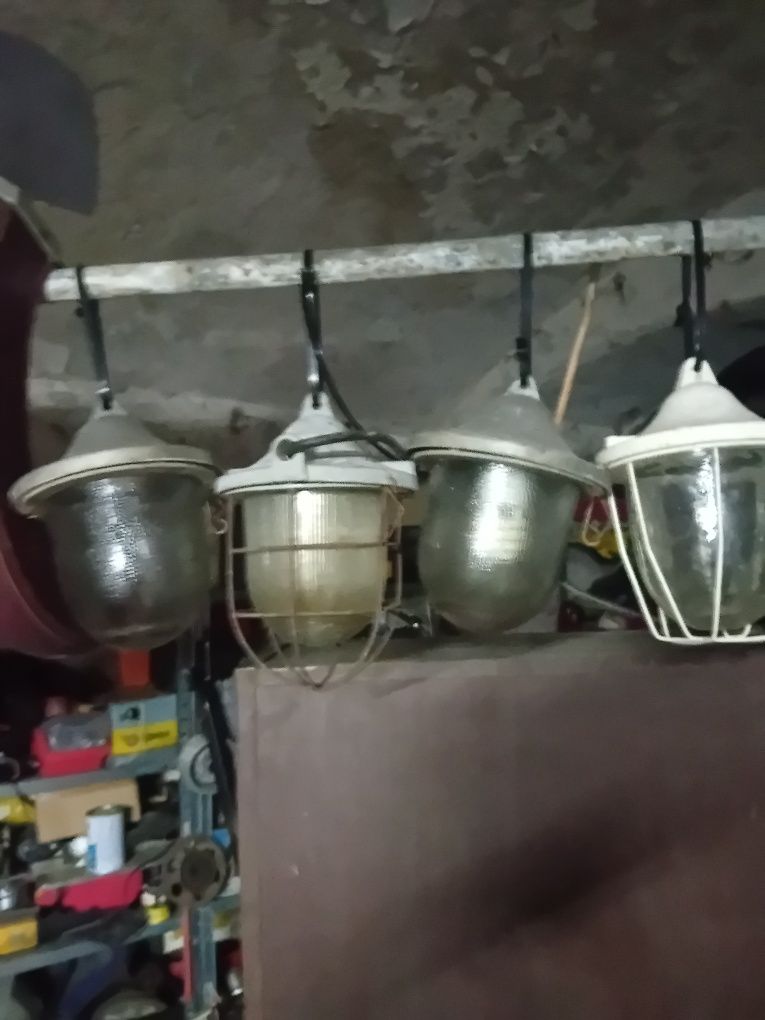 Lampy PRL ceramiczne i aluminiowe z napisami Gdańsk