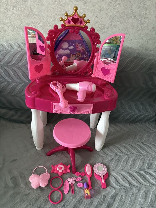 Детский туалетный столик. Набор врача с звуком, светом