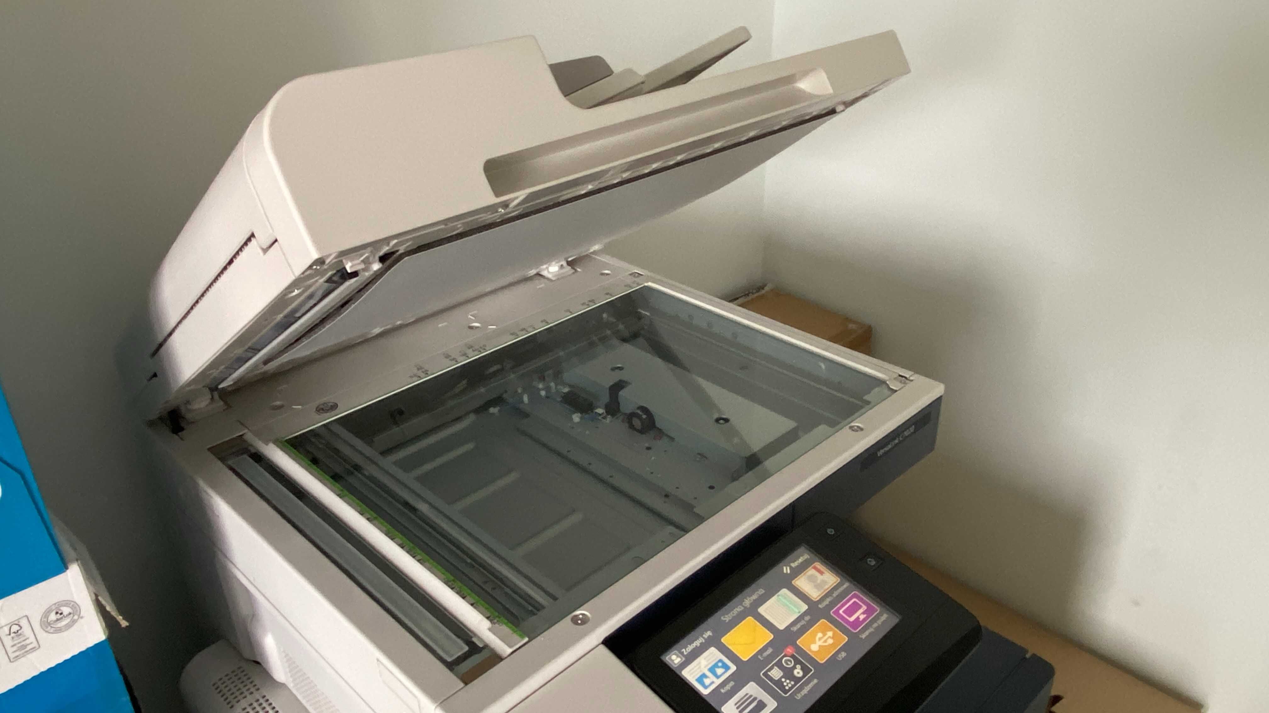 Urządzenie wielofunkcyjne kombajn Xerox Versalink C7020 do formatu A3