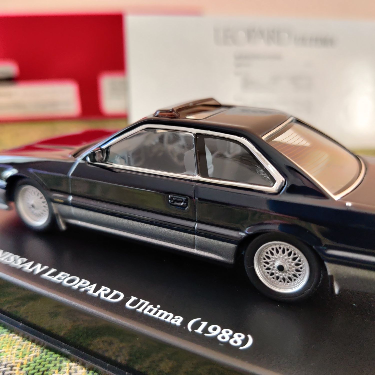 1:43 1988 Nissan Leopard Ultima F31 – DISM Aoshima JDM