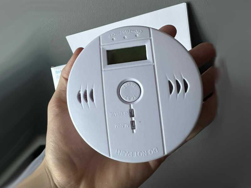 Bateryjny Czujnik CZADU Tlenku Węgla Do Kominka Pieca i Kotłowni NOWY