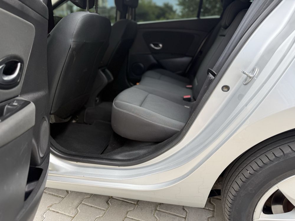 Renault Megane III 1.9 дизель