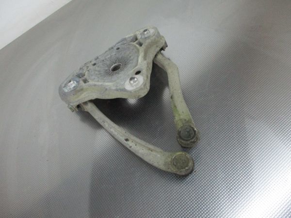 Braço de suspensão frente esquerdo AUDI A4 (8E2, B6)