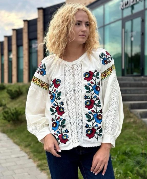 Жіночі вишиванки, вишиті сорочки.