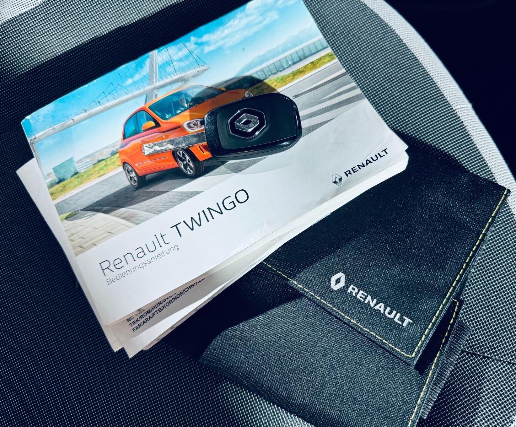 Renault Twingo SCe 75 INTENS