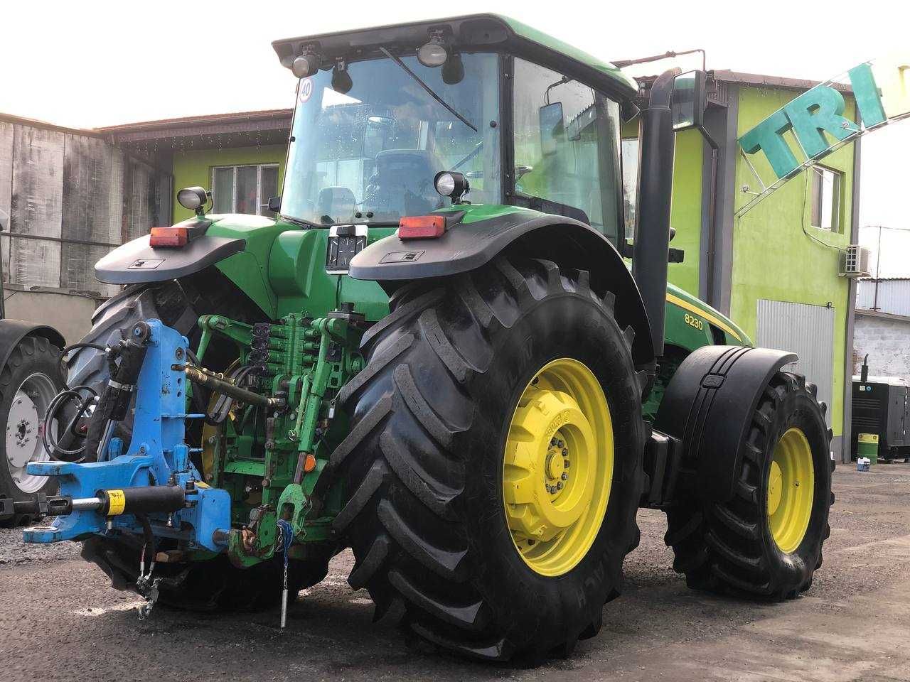 Трактор John Deere 8230 (2008)