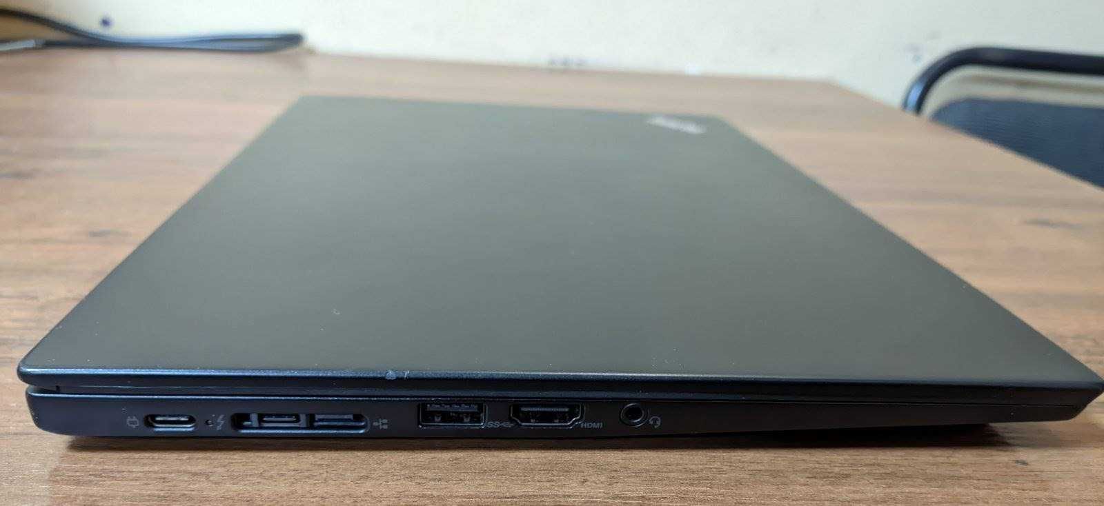 Крутий ноутбук Lenovo ThinkPad T14s G1 14" i5-10310U 8 GB 256 GB SSD