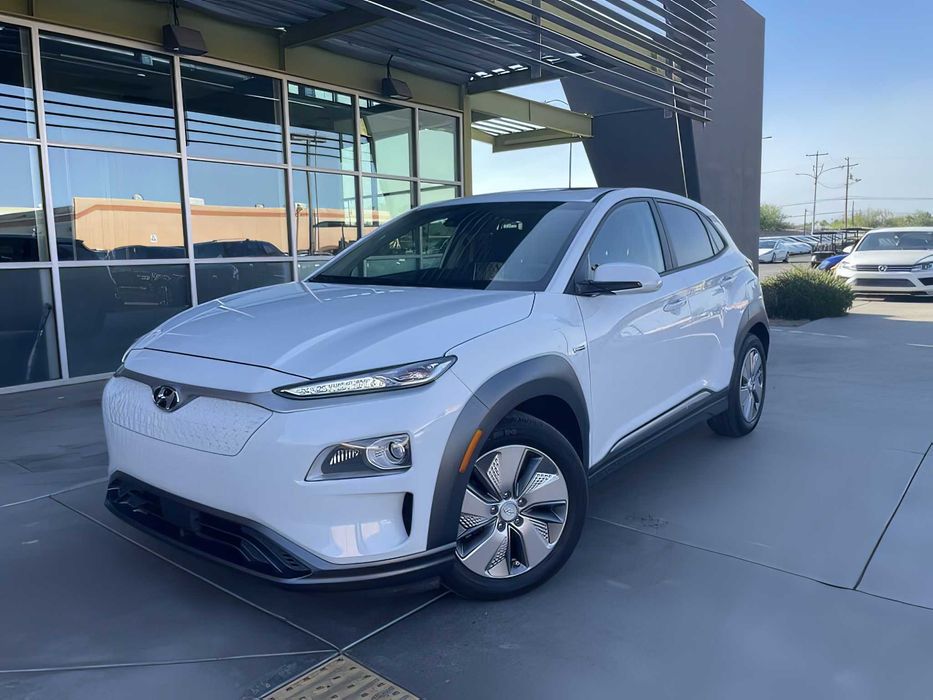 Hyundai Kona      2020