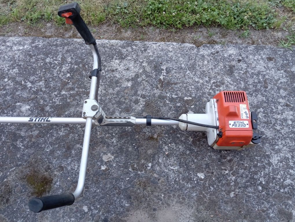 Kosa spalinowa Stihl FS 220