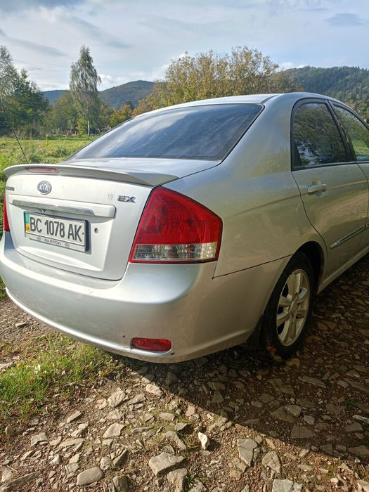 Продам автомобіль kia cerato