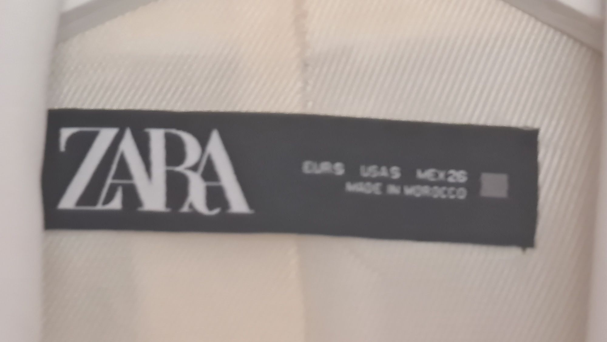 Biala damska marynarka ZARA