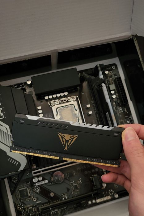 32GB Оперативной памяти ddr 4 , Процессор i7 12700K, GIGABYTE B760M
