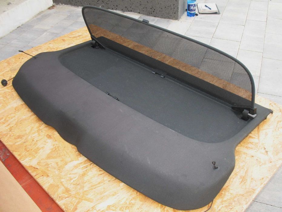Audi A3 8p lift 08-12r półka tylna z cieniówką oryginał 3drzwi