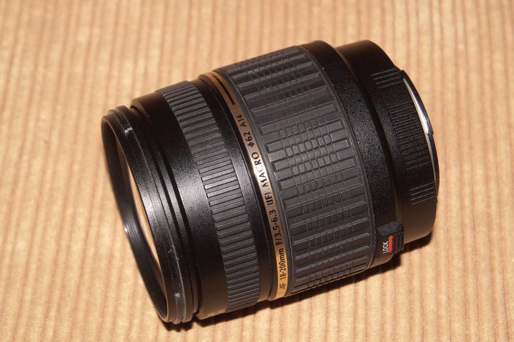 Tamron AF 18-200mm f/3.5-6.3 для Sony