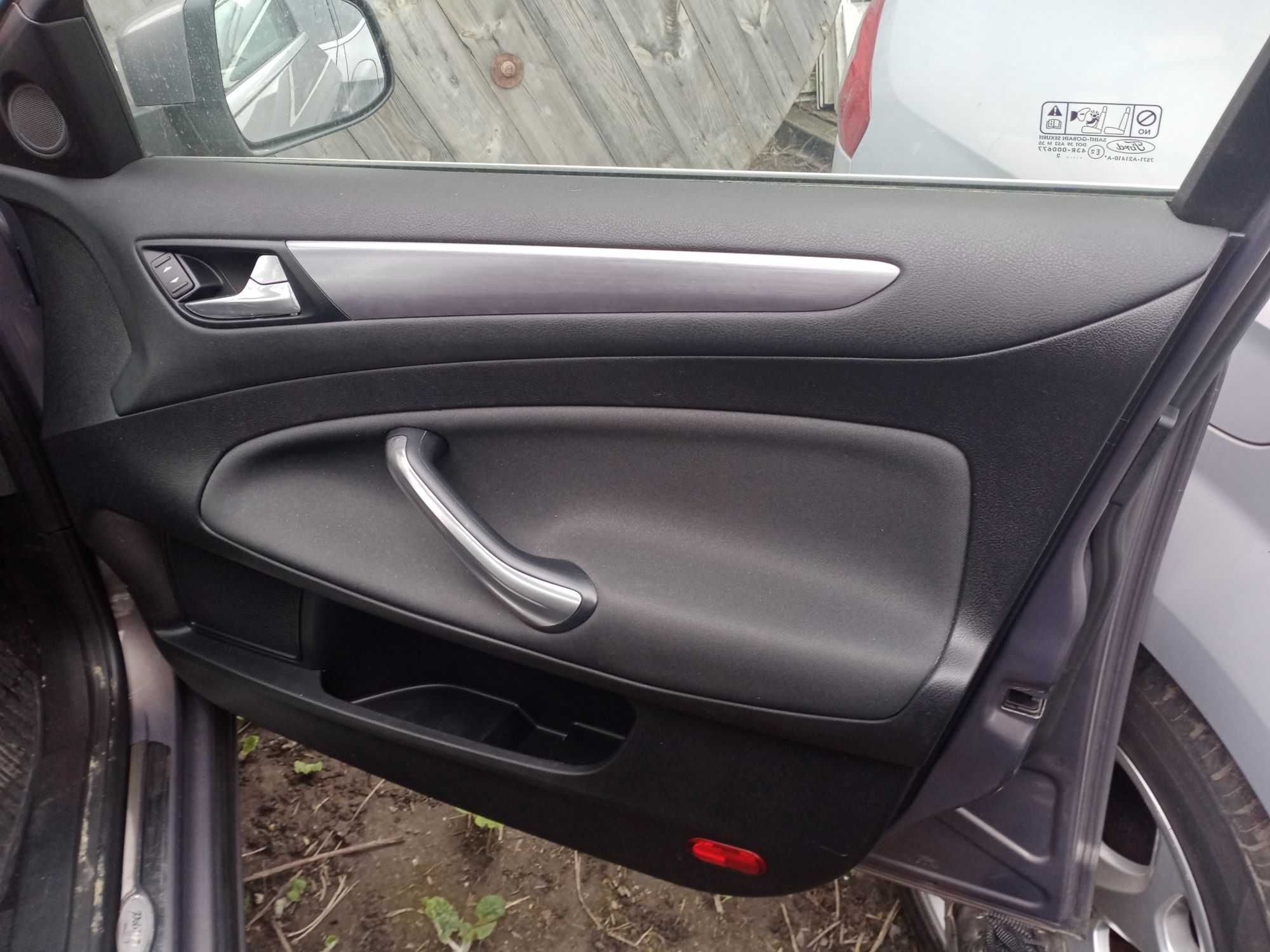 Ford Mondeo MK4 LIFT - Fotele Kanapa Boczki TITANIUM - EUROPA