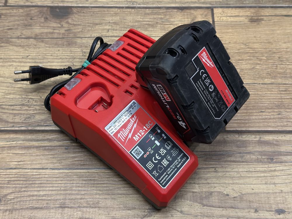 Bateria akumulator Milwaukee M18 4AH | ładowarka M12-18C