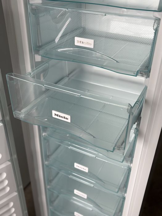 Морозильна камера Miele FNS 37402 i — вбудована, No Frost, Німеччина