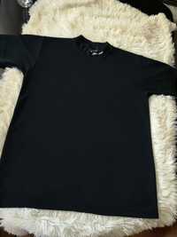 T-shirt newline S