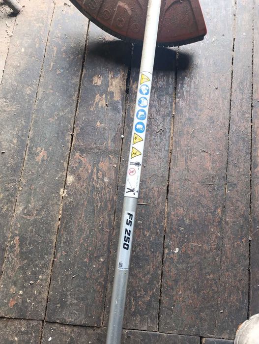 продам мотокосу Stihl FS 250