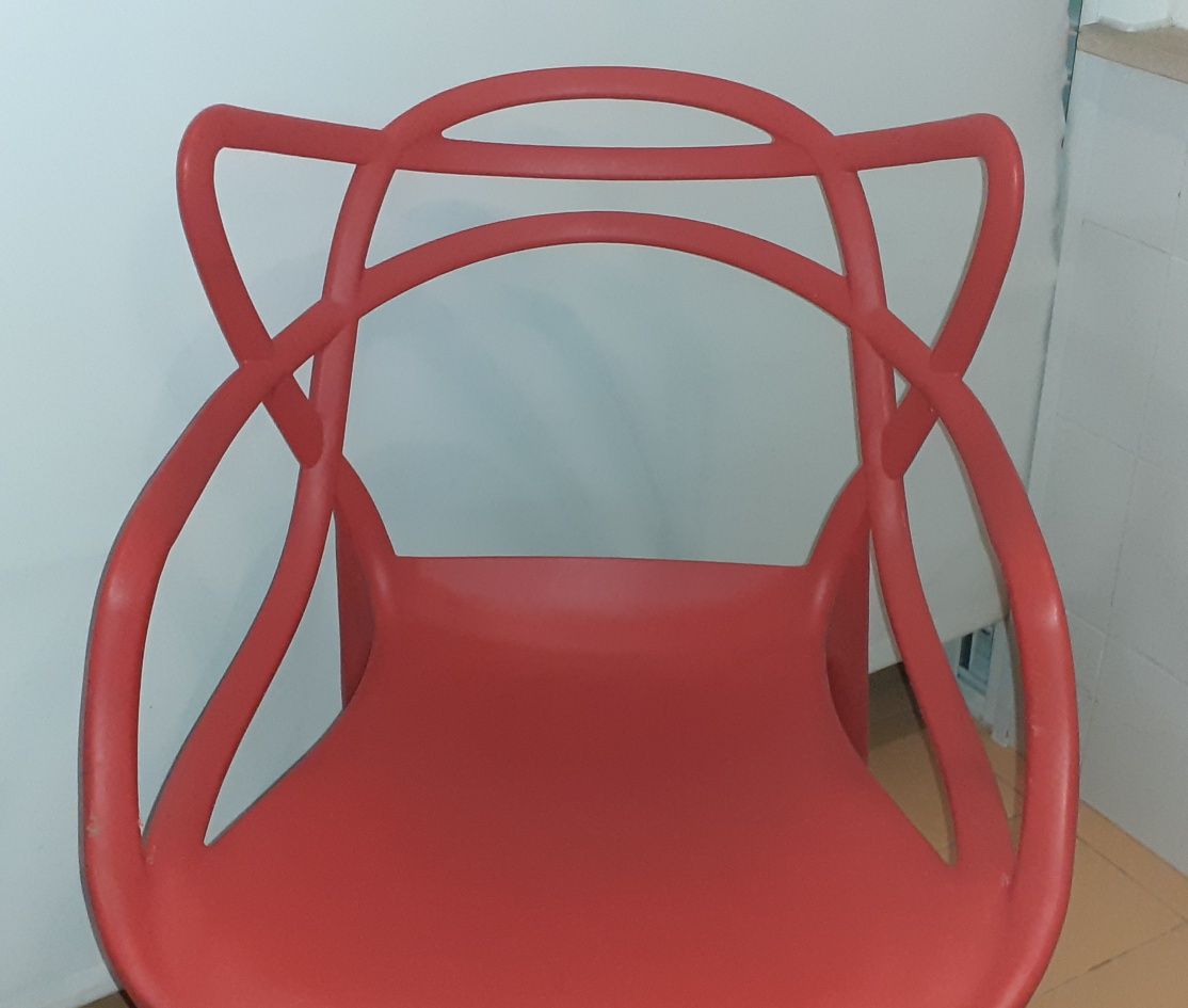 Vendo  cadeira vermelha