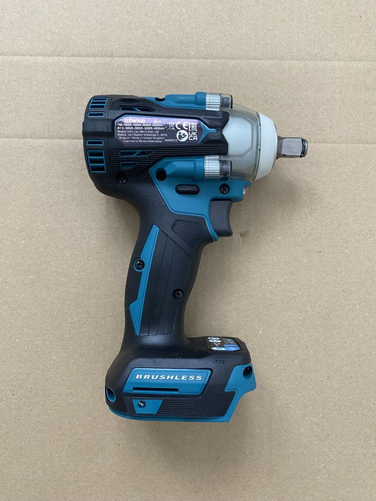 Klucz udarowy DTW300 18V 1/2