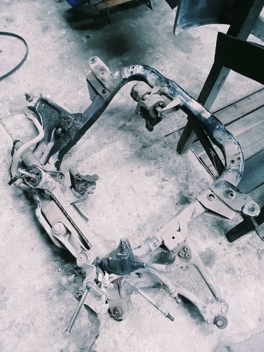 Продам подрамник Опель комбо