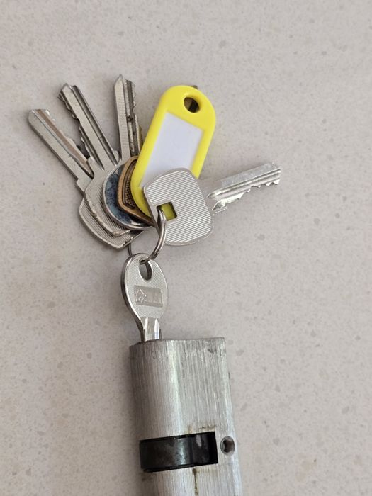 Wkładka plus 6 kluczy