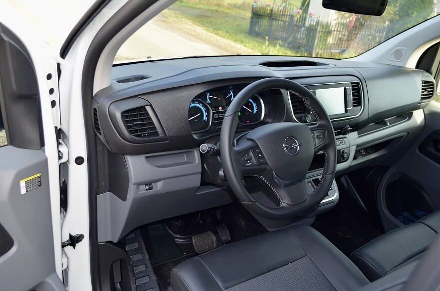 Bus bez limitu kilometrów. Faktura. Wynajem 7 dni w tygodniu