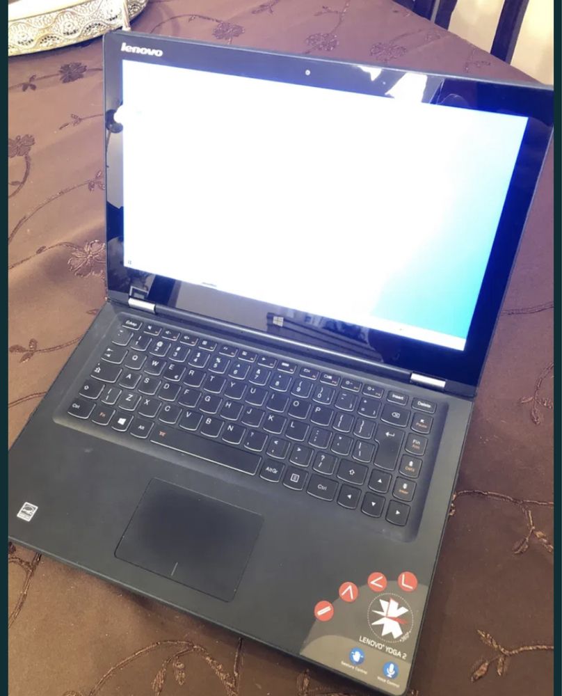 Laptop komputer Lenovo yoga 2 13