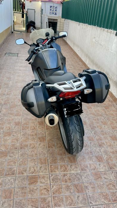 Bmw f800st.
