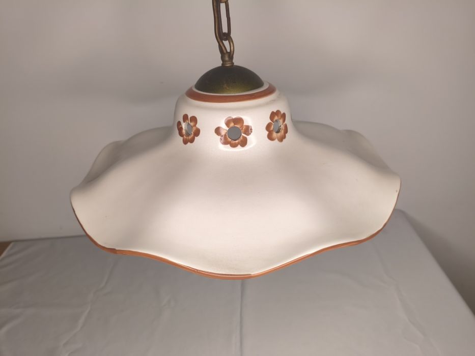 Lampa porcelanowa wisząca kuchenna w kwiaty żyrandol PRL DDR Retro