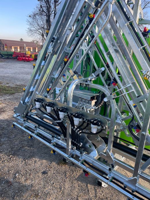 Opryskiwacz TOLMET 1000/600 lance 15m.rozkładane hydraulicznie NOWY