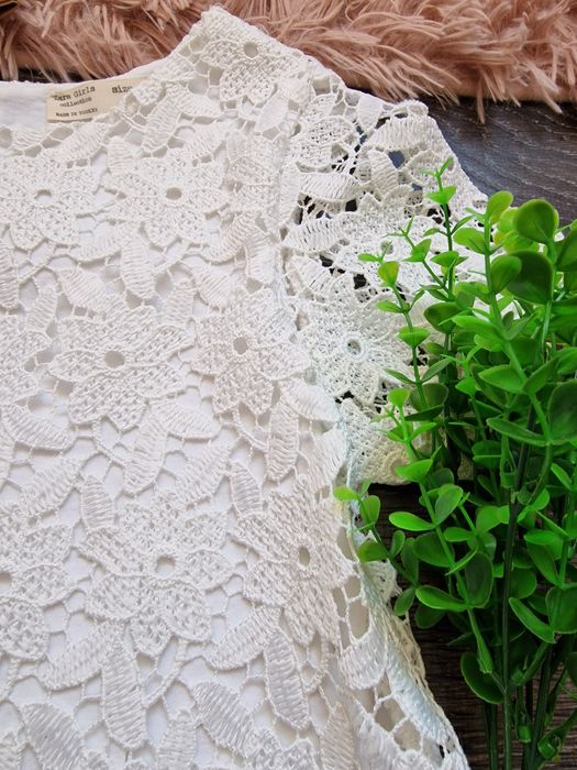 Zara koronkowa elegancka sukienka  haft święta