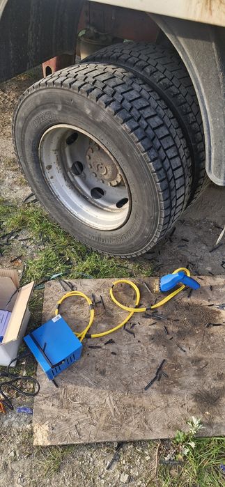 Współpraca//Mobilny serwis