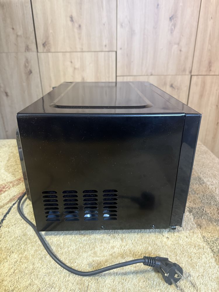 Kuchenka mikrofalowa CECOTEC PROCLEAN 6110