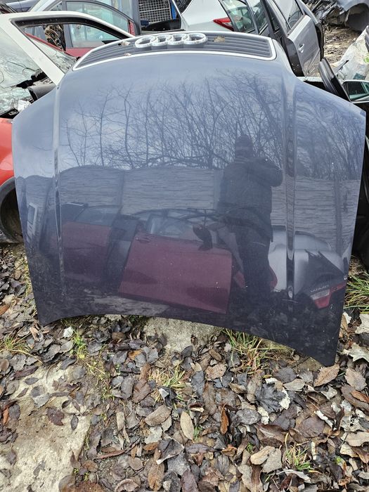 Audi a4b6 maska pokrywa silnika