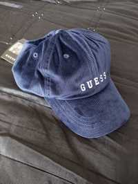 Nowa czapka z daszkiem Guess